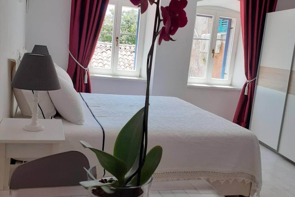 Comfortable Studio In Old Town Labin  Exterior foto